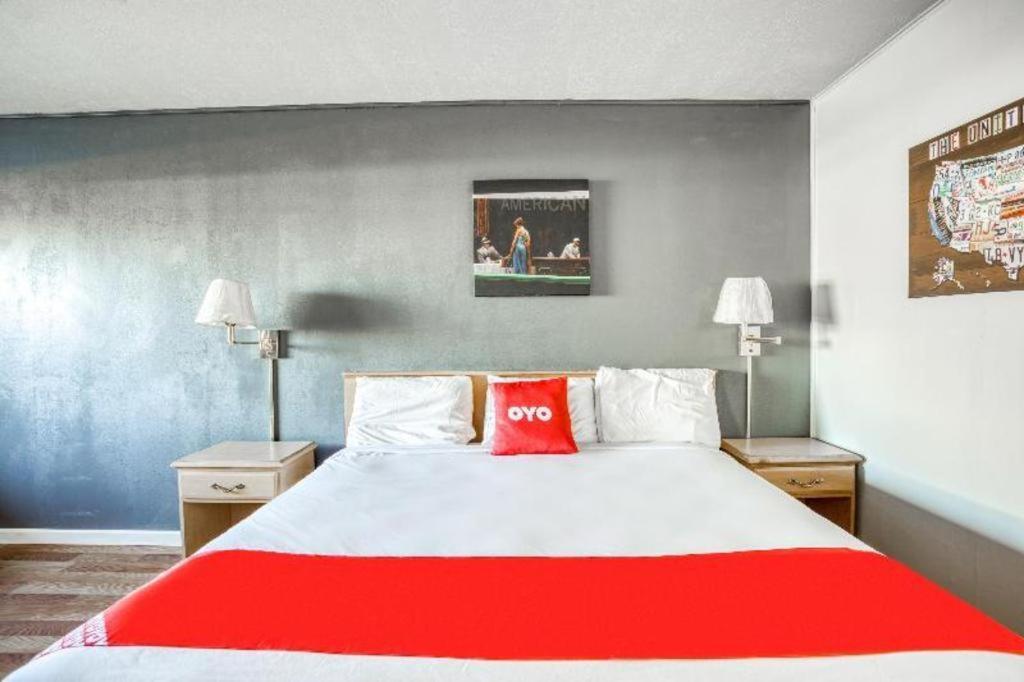 Oyo Hotel Baton Rouge Mid City Exterior photo